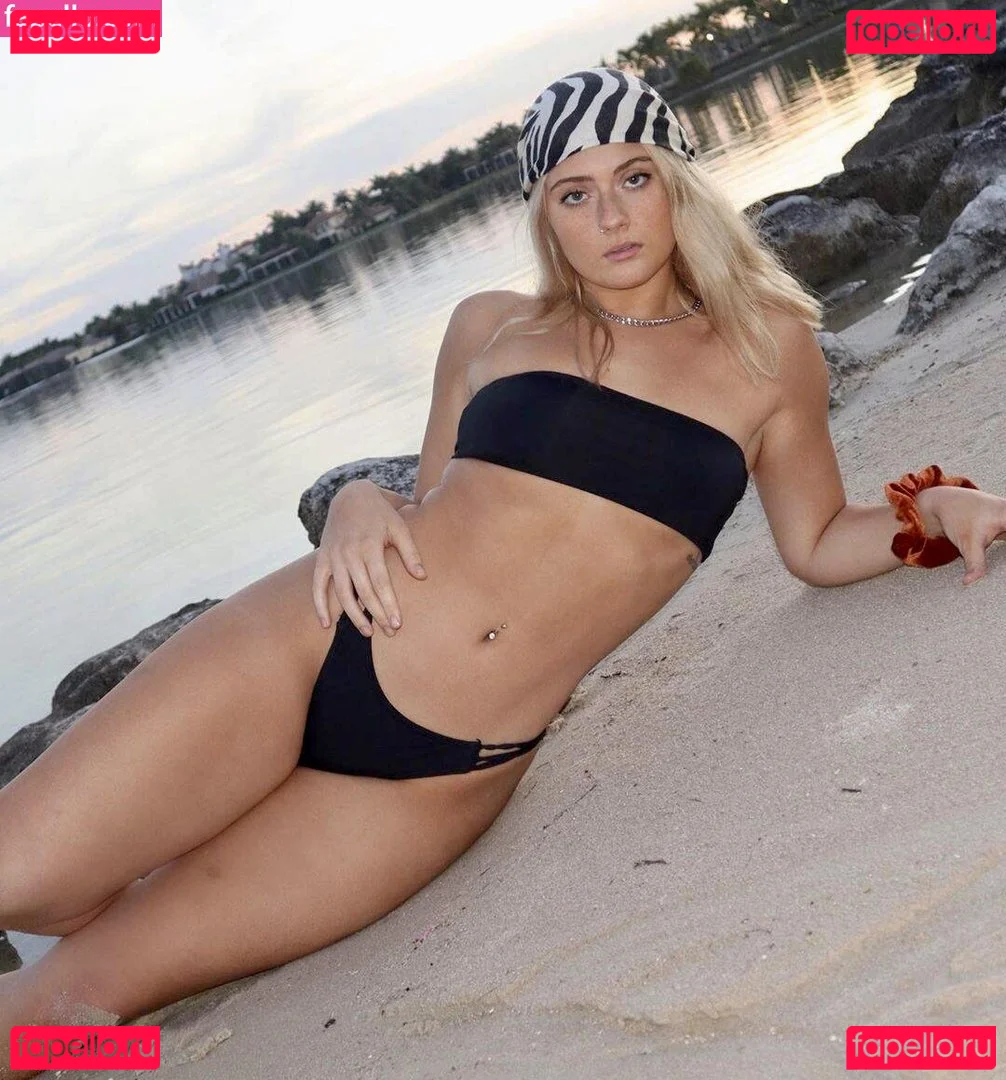 itsfaithmarone Onlyfans Photo Gallery 