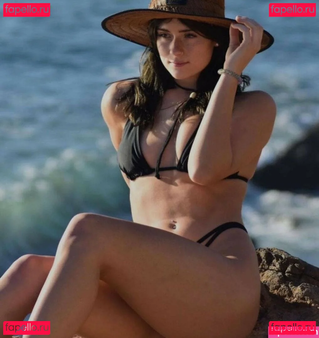 itsfaithmarone Onlyfans Photo Gallery 