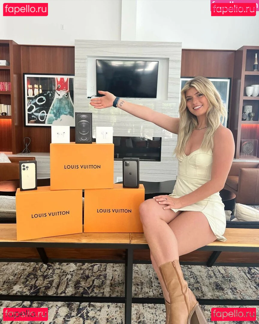 itsfaithmarone Onlyfans Photo Gallery 