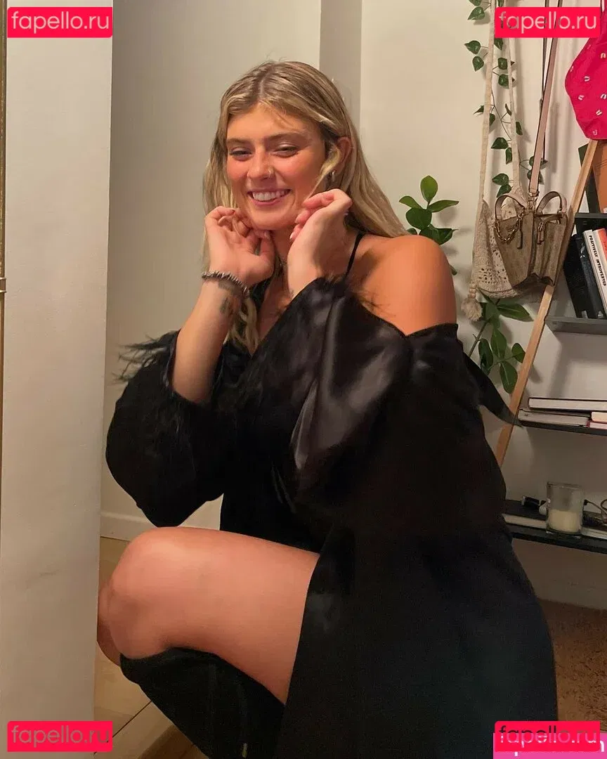 itsfaithmarone Onlyfans Photo Gallery 