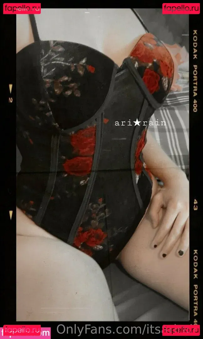 itsarirain Onlyfans Photo Gallery 