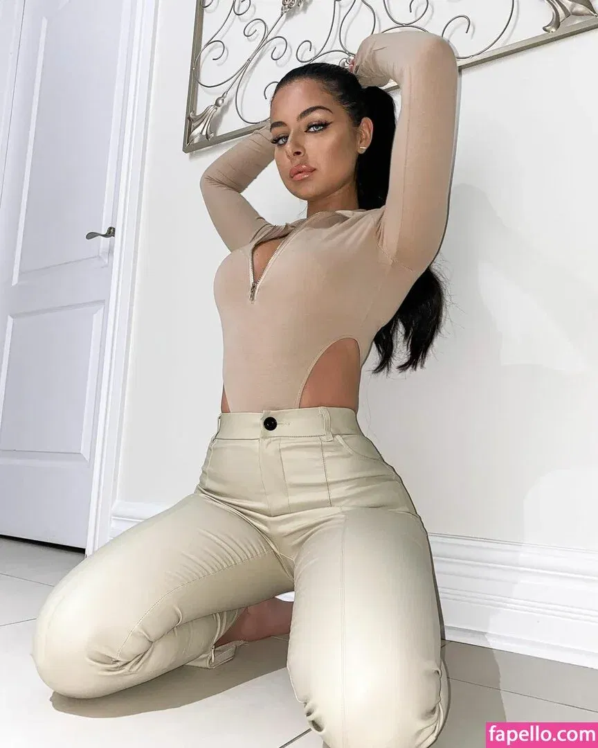 Vass.iliki Onlyfans Photo Gallery 