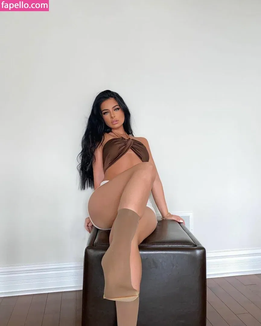 Vass.iliki Onlyfans Photo Gallery 