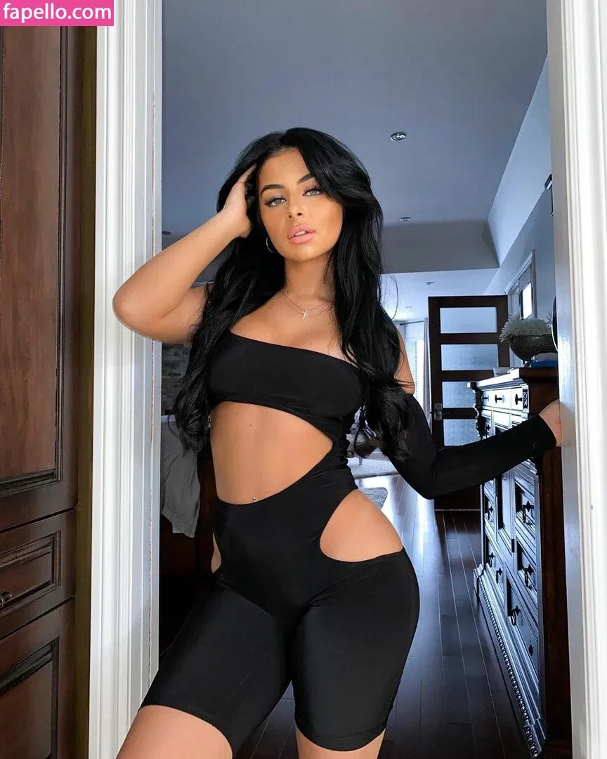 Vass.iliki Onlyfans Photo Gallery 