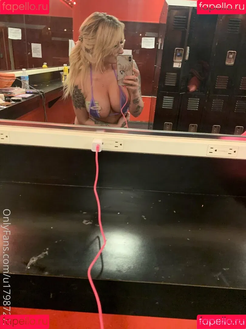 sailormeggiemoo Onlyfans Photo Gallery 