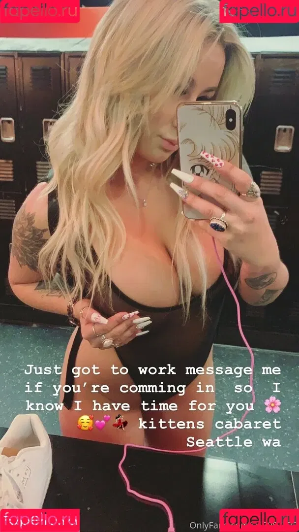 sailormeggiemoo Onlyfans Photo Gallery 