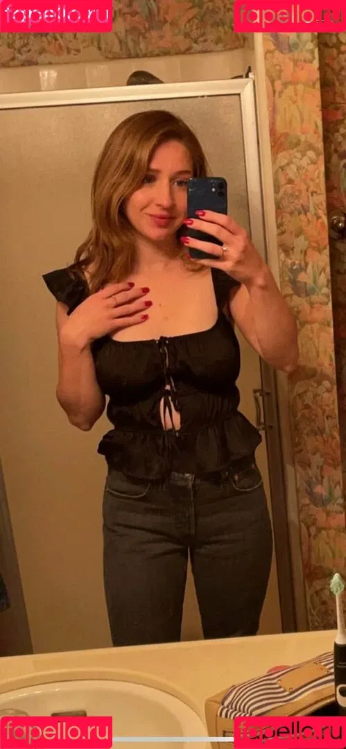 Robynator23 Onlyfans Photo Gallery 
