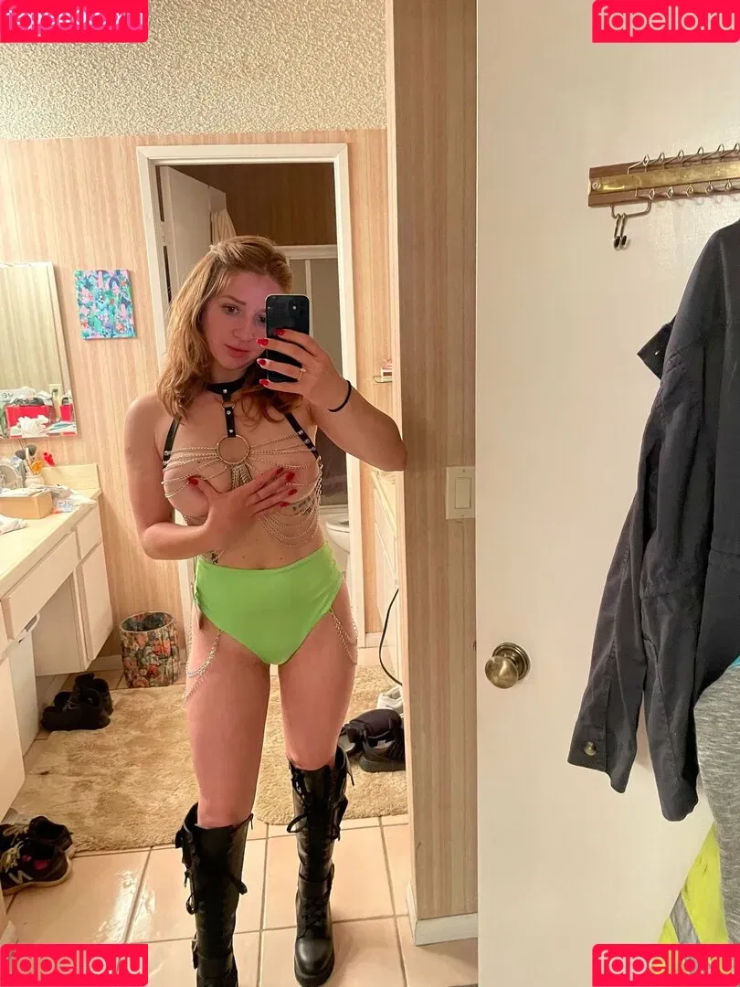 Robynator23 Onlyfans Photo Gallery 