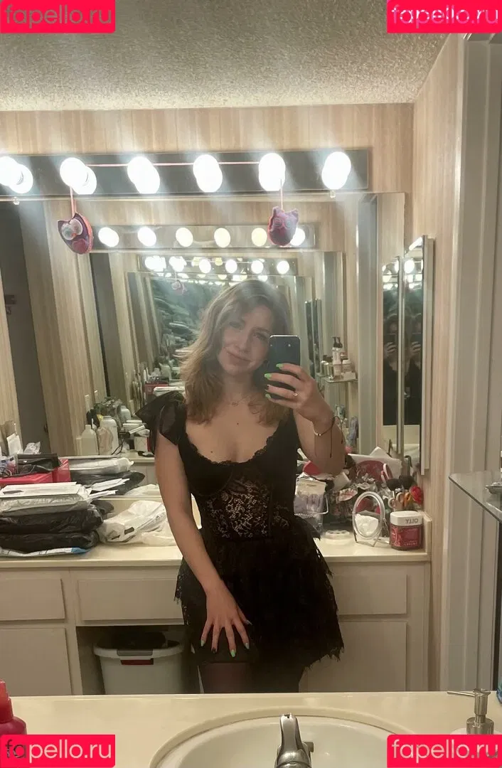 Robynator23 Onlyfans Photo Gallery 