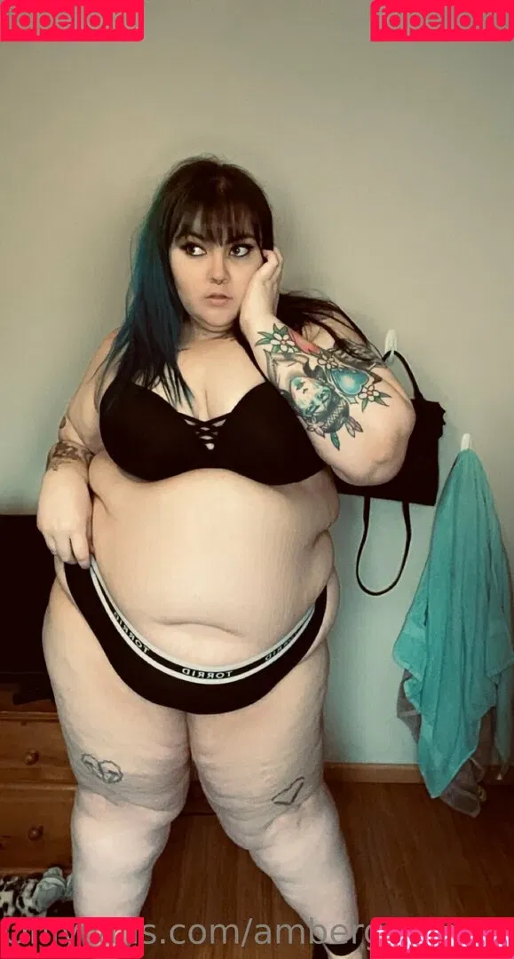 ambergenovese Onlyfans Photo Gallery 