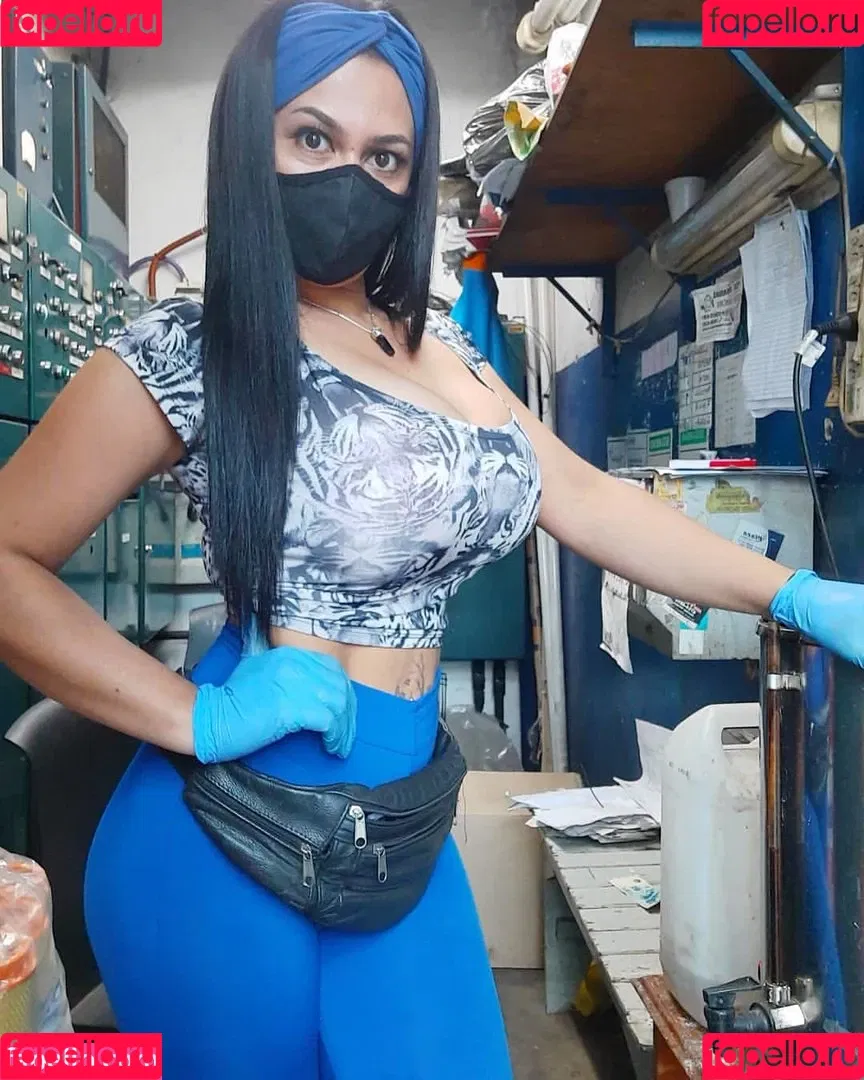 Gloria Gonzalez Onlyfans Photo Gallery 