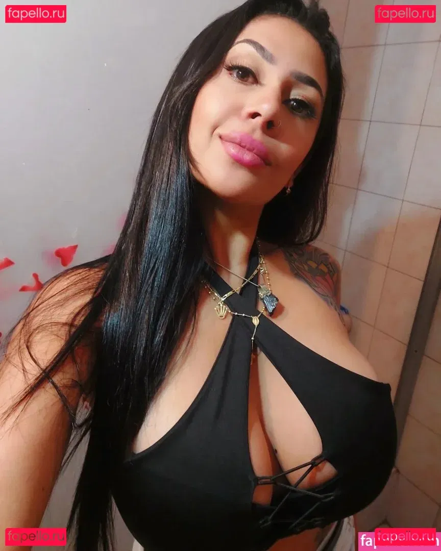 Gloria Gonzalez Onlyfans Photo Gallery 