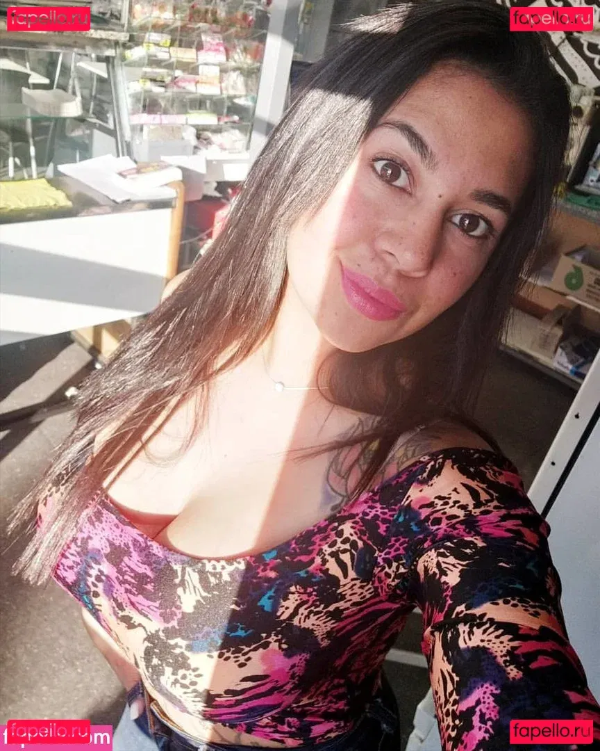 Gloria Gonzalez Onlyfans Photo Gallery 