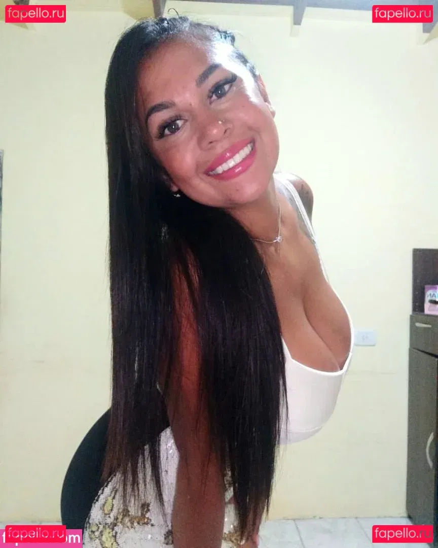 Gloria Gonzalez Onlyfans Photo Gallery 