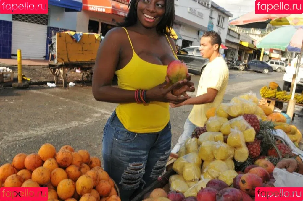 Karina Colombiana Onlyfans Photo Gallery 
