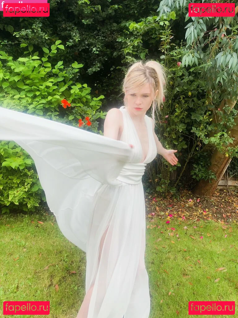 Frankie Lollia Onlyfans Photo Gallery 