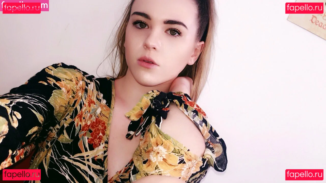 Frankie Lollia Onlyfans Photo Gallery 