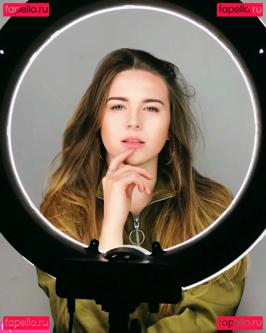 Frankie Lollia Onlyfans Photo Gallery 