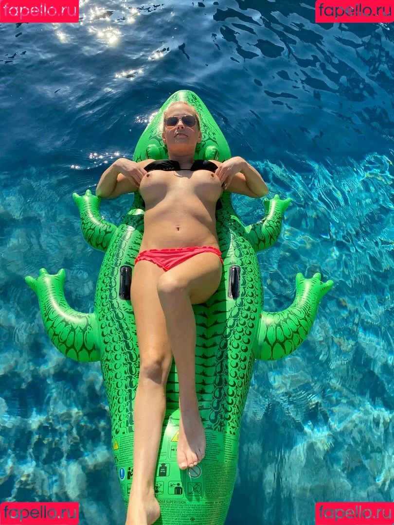 amieadams Onlyfans Photo Gallery 