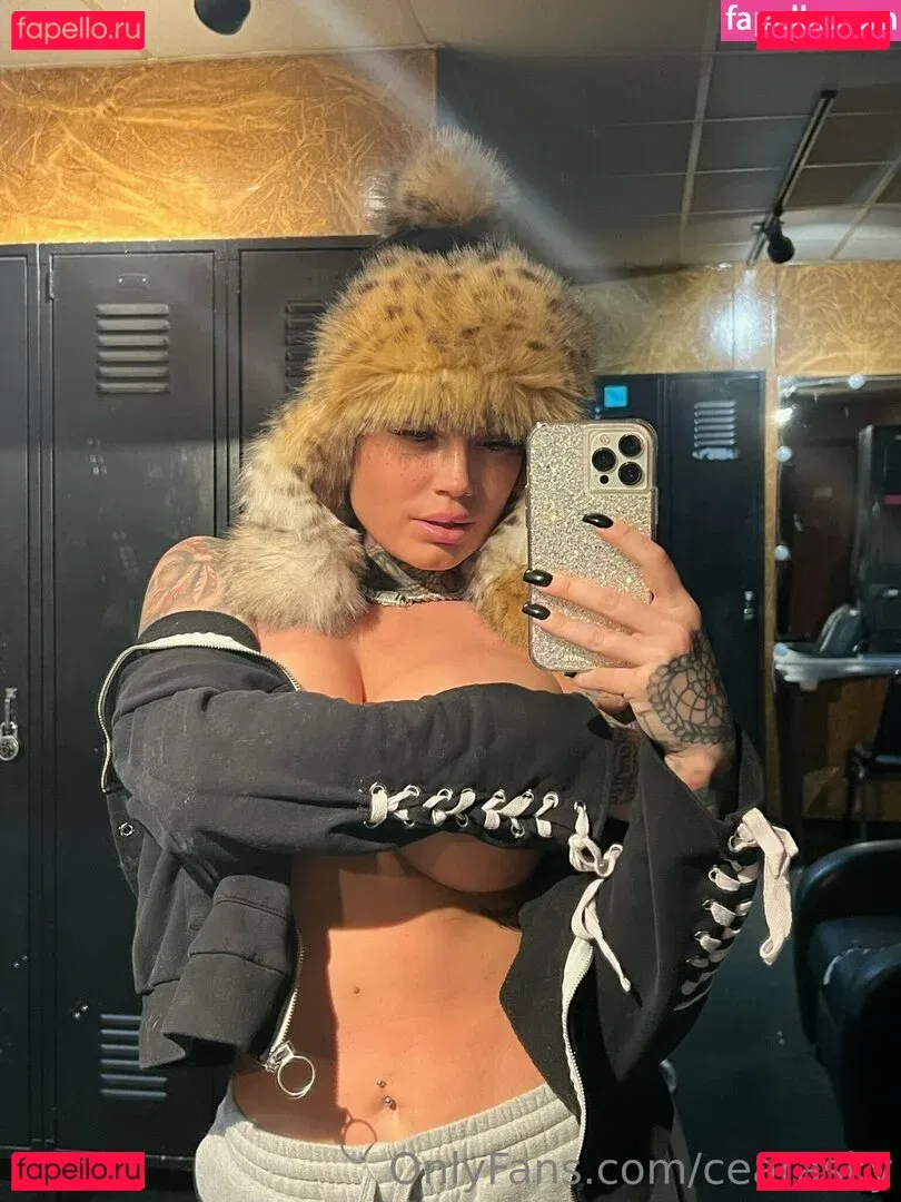 cearasky Onlyfans Photo Gallery 