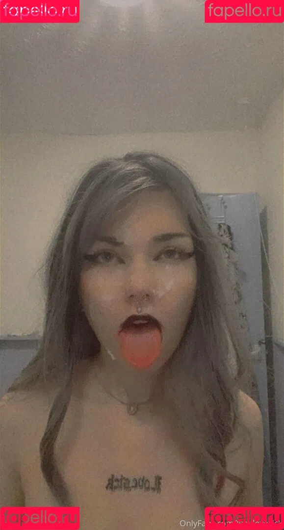lizzylovesick Onlyfans Photo Gallery 