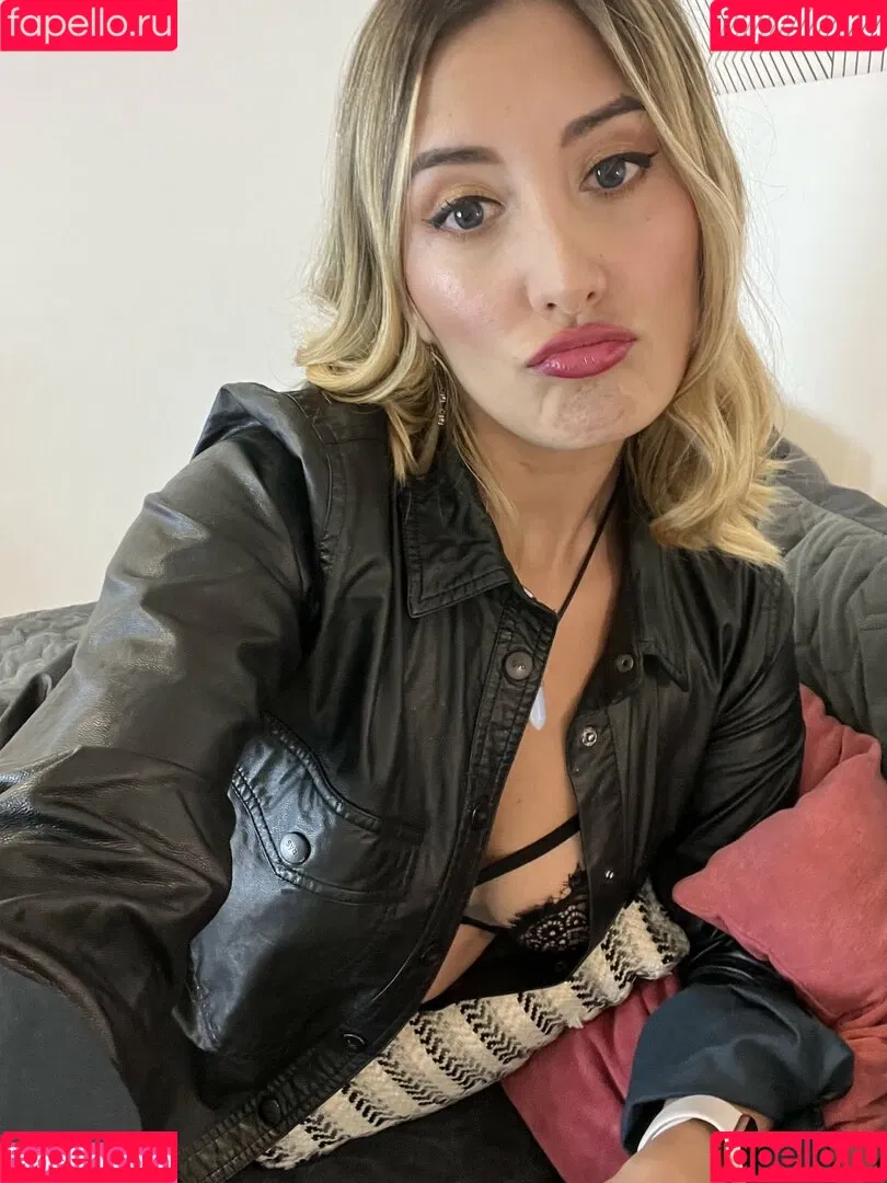 oliviasmiithfree Onlyfans Photo Gallery 