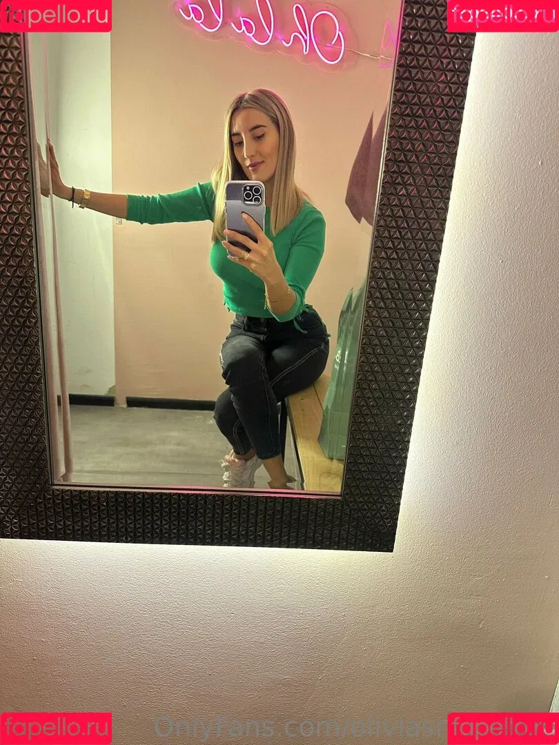 oliviasmiithfree Onlyfans Photo Gallery 
