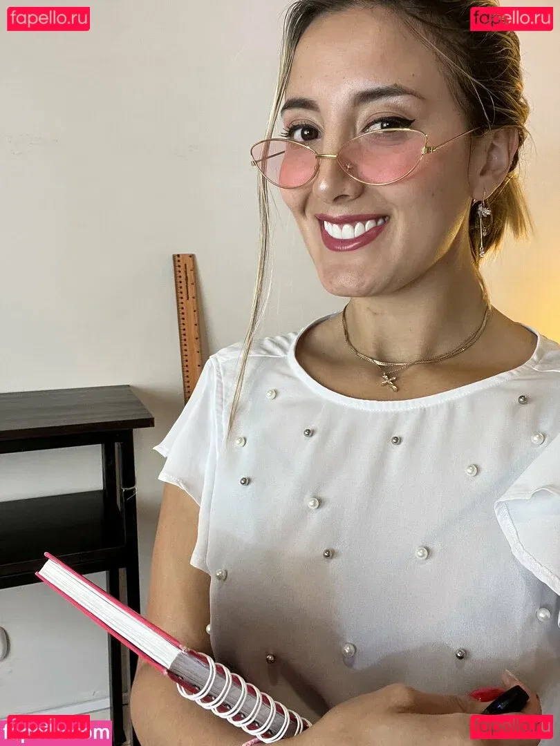 oliviasmiithfree Onlyfans Photo Gallery 