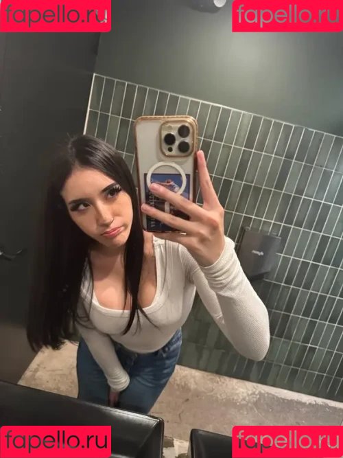 Shilynn Velez Onlyfans Photo Gallery 