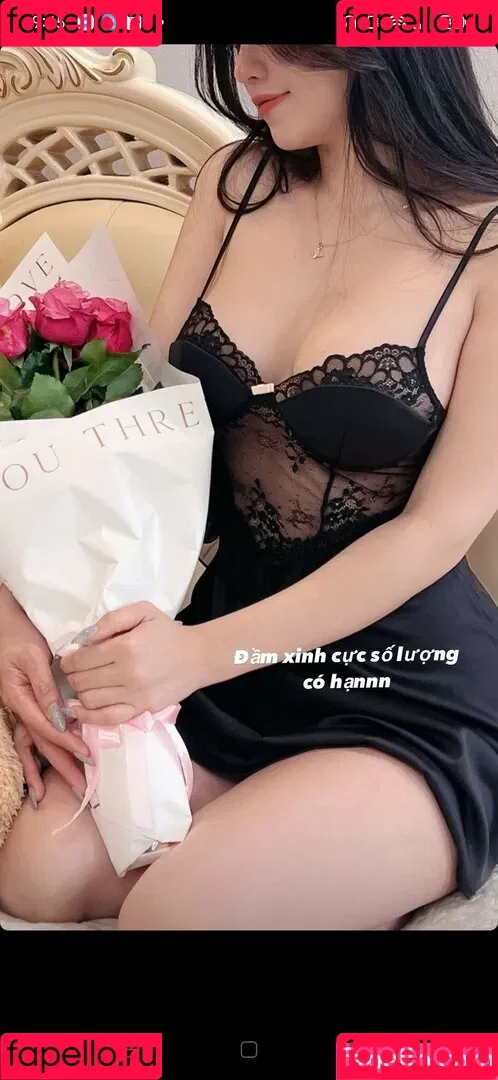 Duyenn Hipp Onlyfans Photo Gallery 