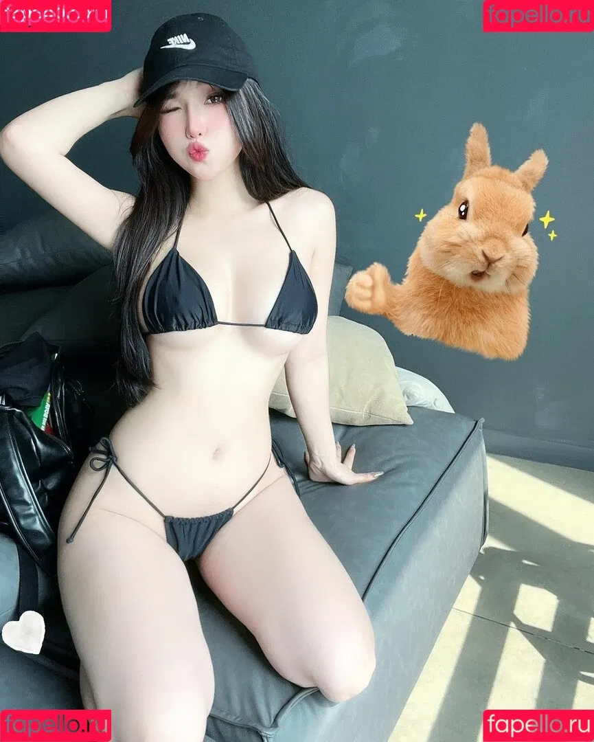 Duyenn Hipp Onlyfans Photo Gallery 