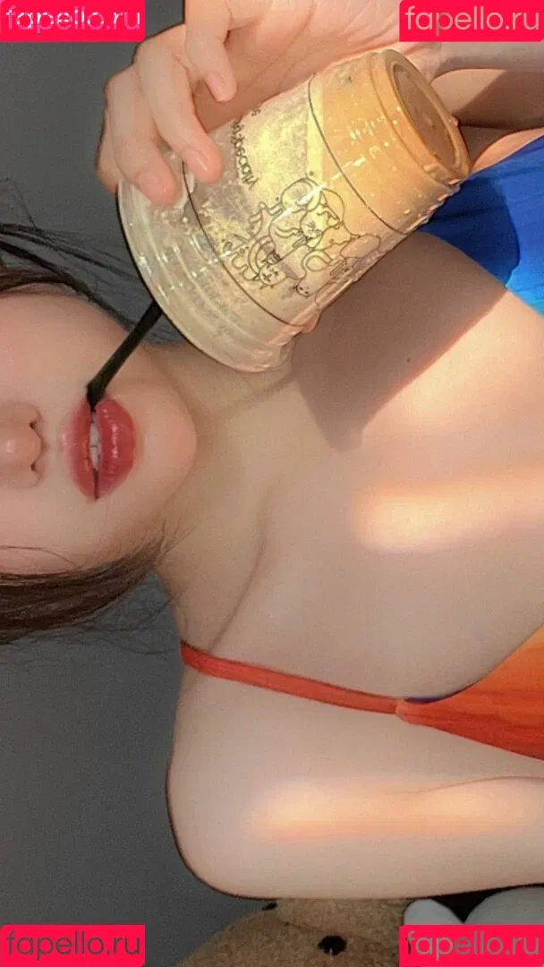 Duyenn Hipp Onlyfans Photo Gallery 