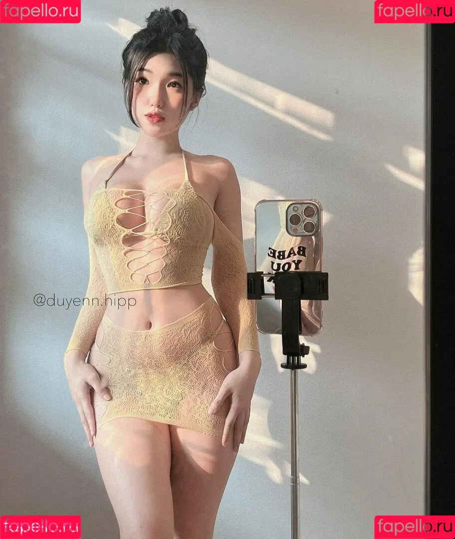 Duyenn Hipp Onlyfans Photo Gallery 