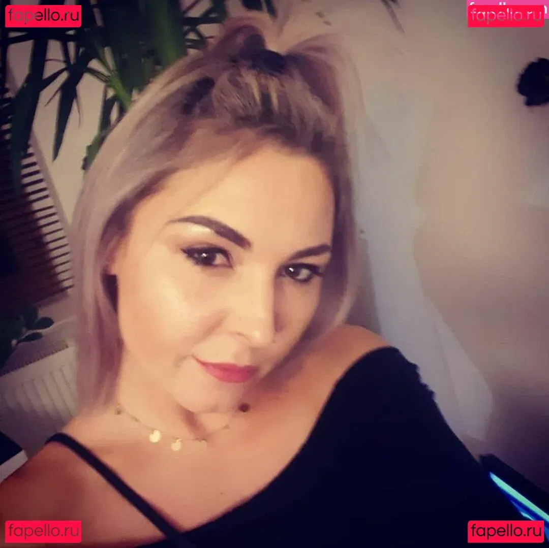 Beatka Onlyfans Photo Gallery 