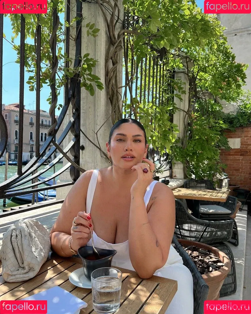 La'Tecia Thomas Onlyfans Photo Gallery 