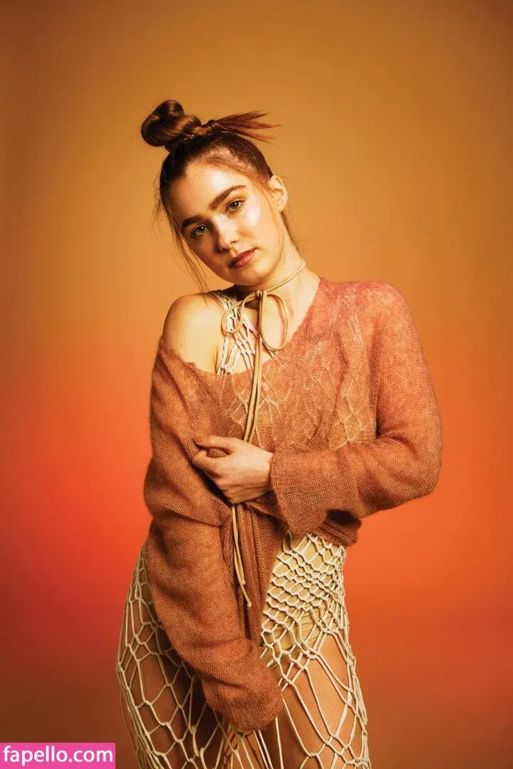 Haley Lu Richardson Onlyfans Photo Gallery 