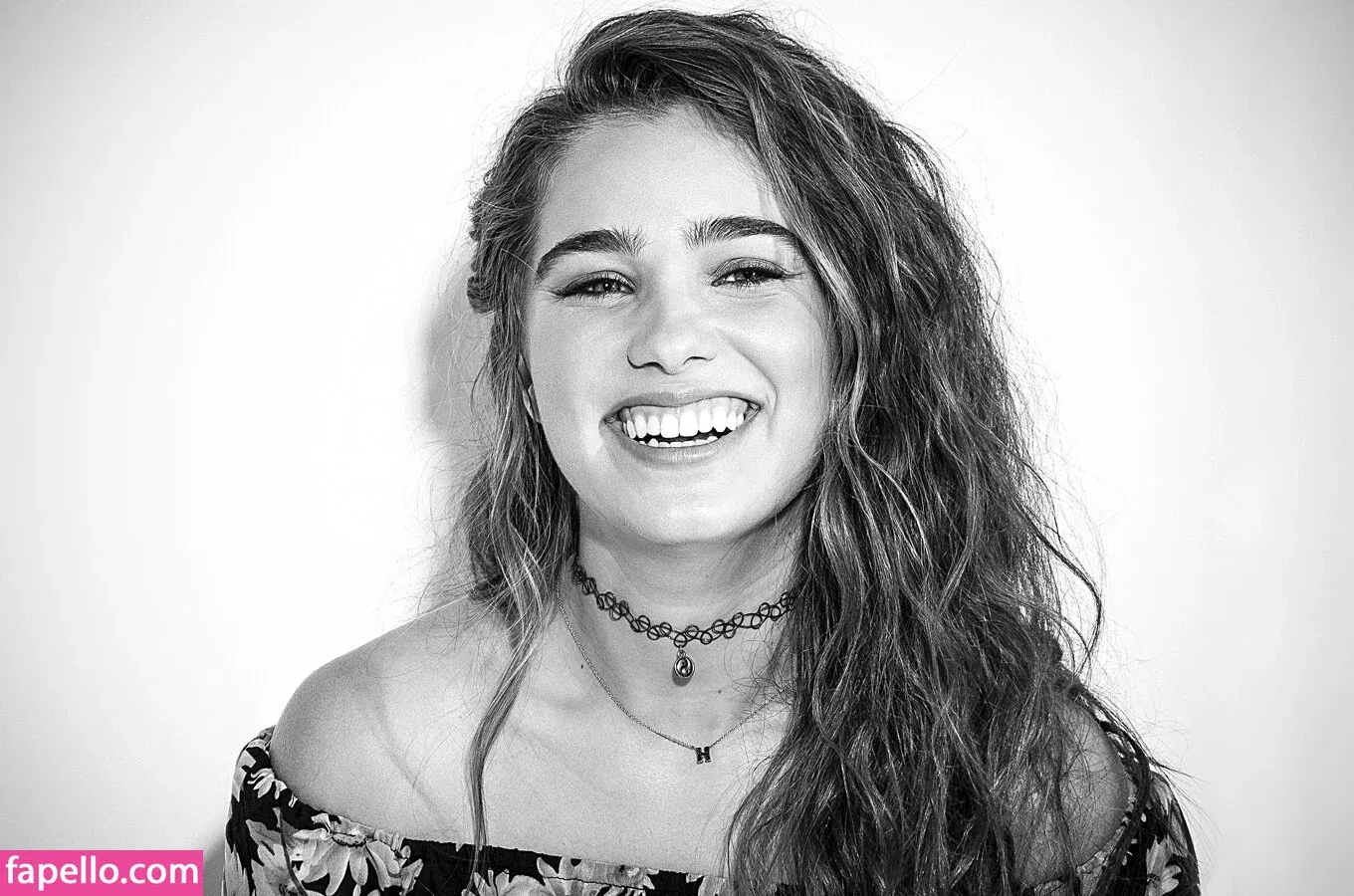Haley Lu Richardson Onlyfans Photo Gallery 