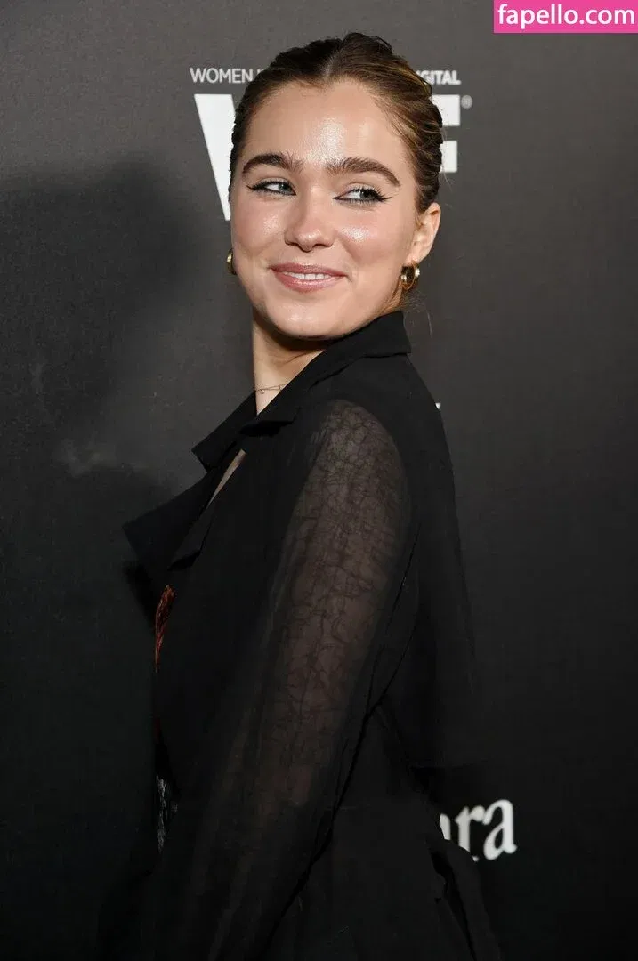 Haley Lu Richardson Onlyfans Photo Gallery 