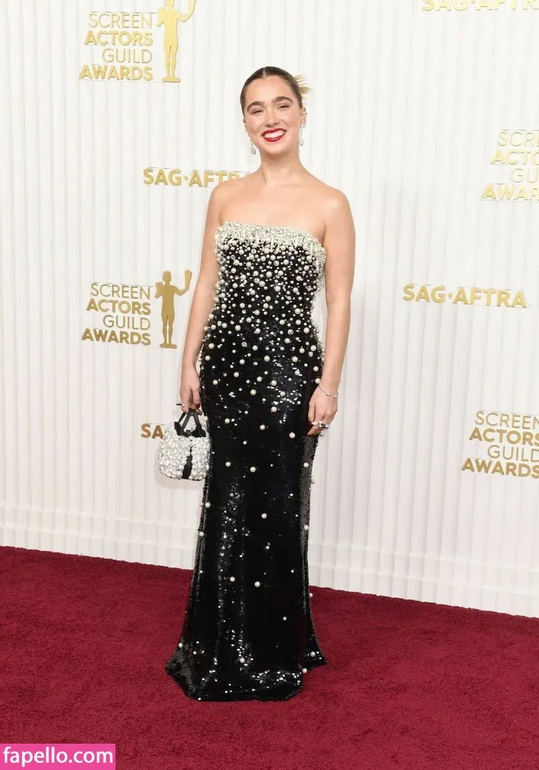 Haley Lu Richardson Onlyfans Photo Gallery 