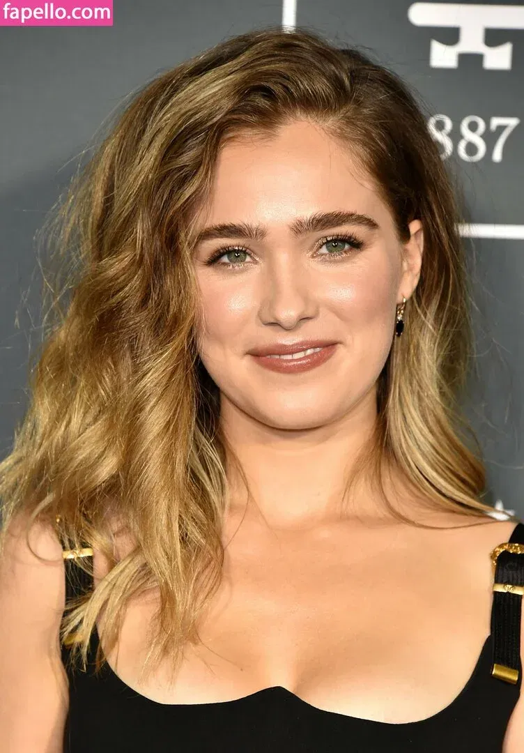 Haley Lu Richardson Onlyfans Photo Gallery 
