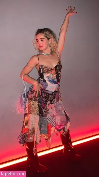 Haley Lu Richardson Onlyfans Photo Gallery 