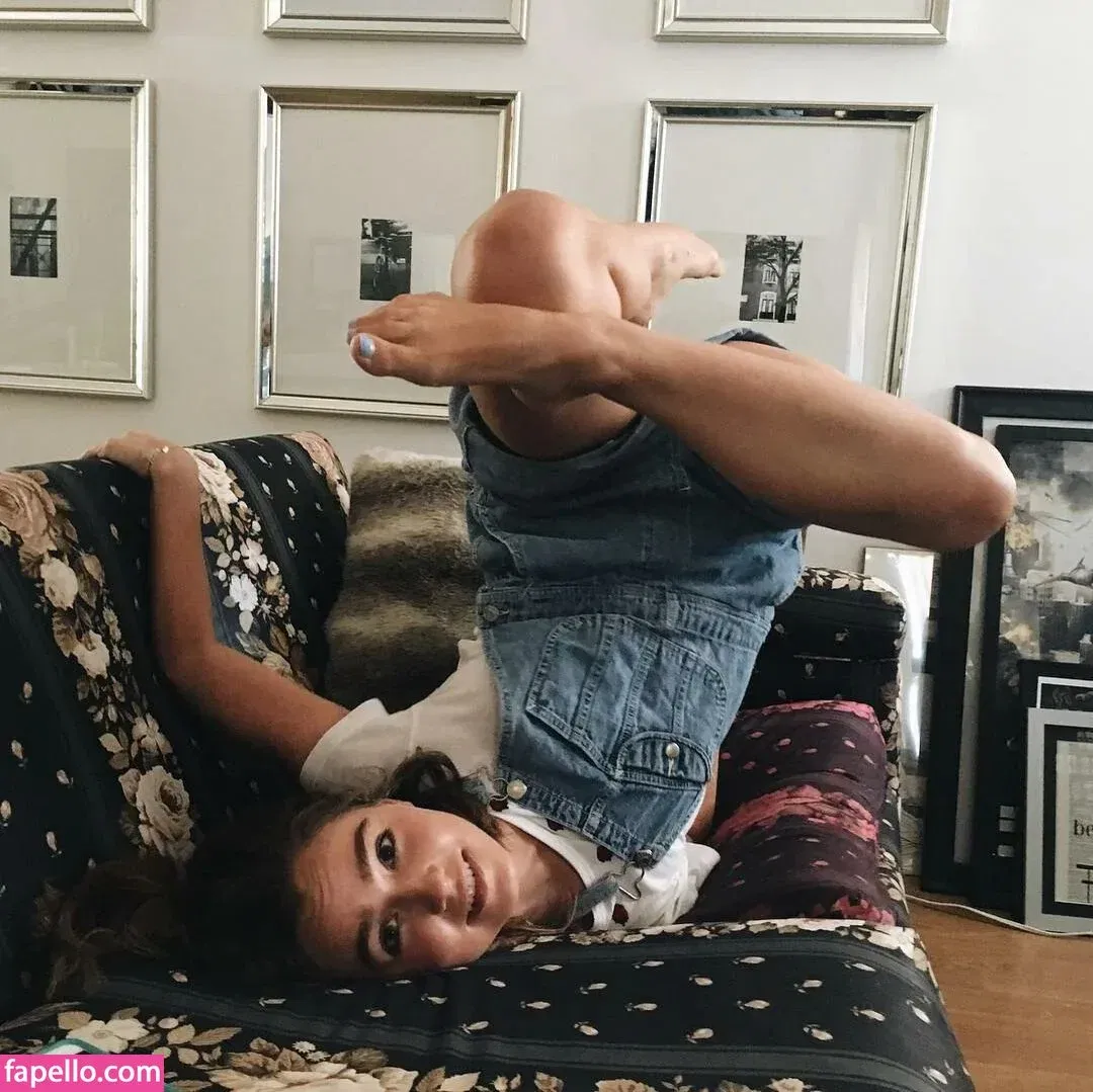Haley Lu Richardson Onlyfans Photo Gallery 
