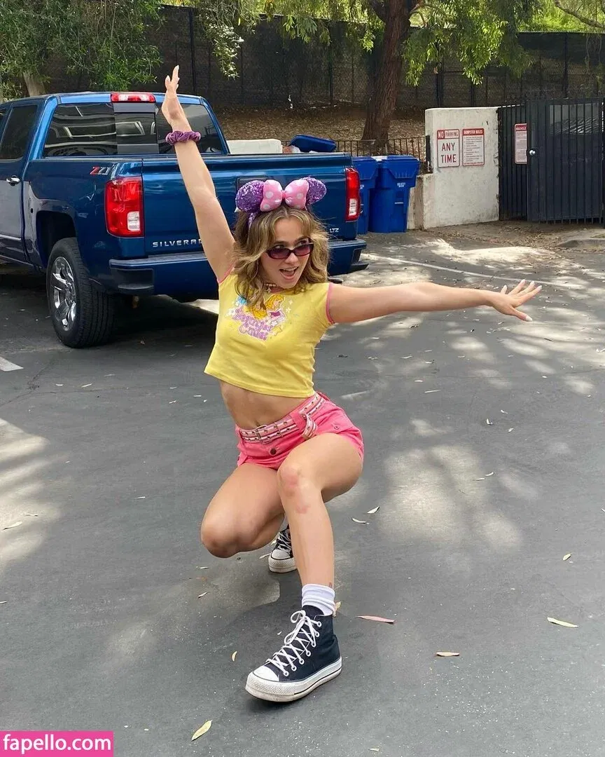 Haley Lu Richardson Onlyfans Photo Gallery 