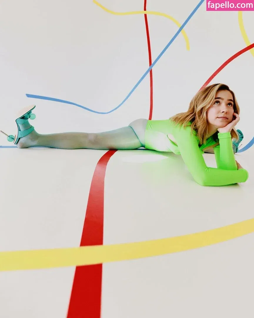 Haley Lu Richardson Onlyfans Photo Gallery 