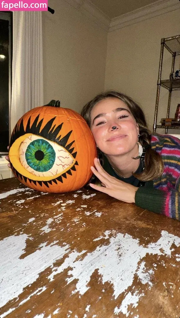 Haley Lu Richardson Onlyfans Photo Gallery 