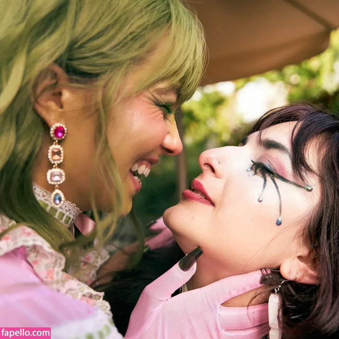 Haley Lu Richardson Onlyfans Photo Gallery 