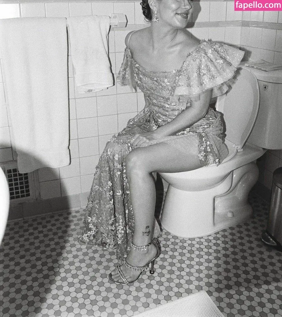 Haley Lu Richardson Onlyfans Photo Gallery 