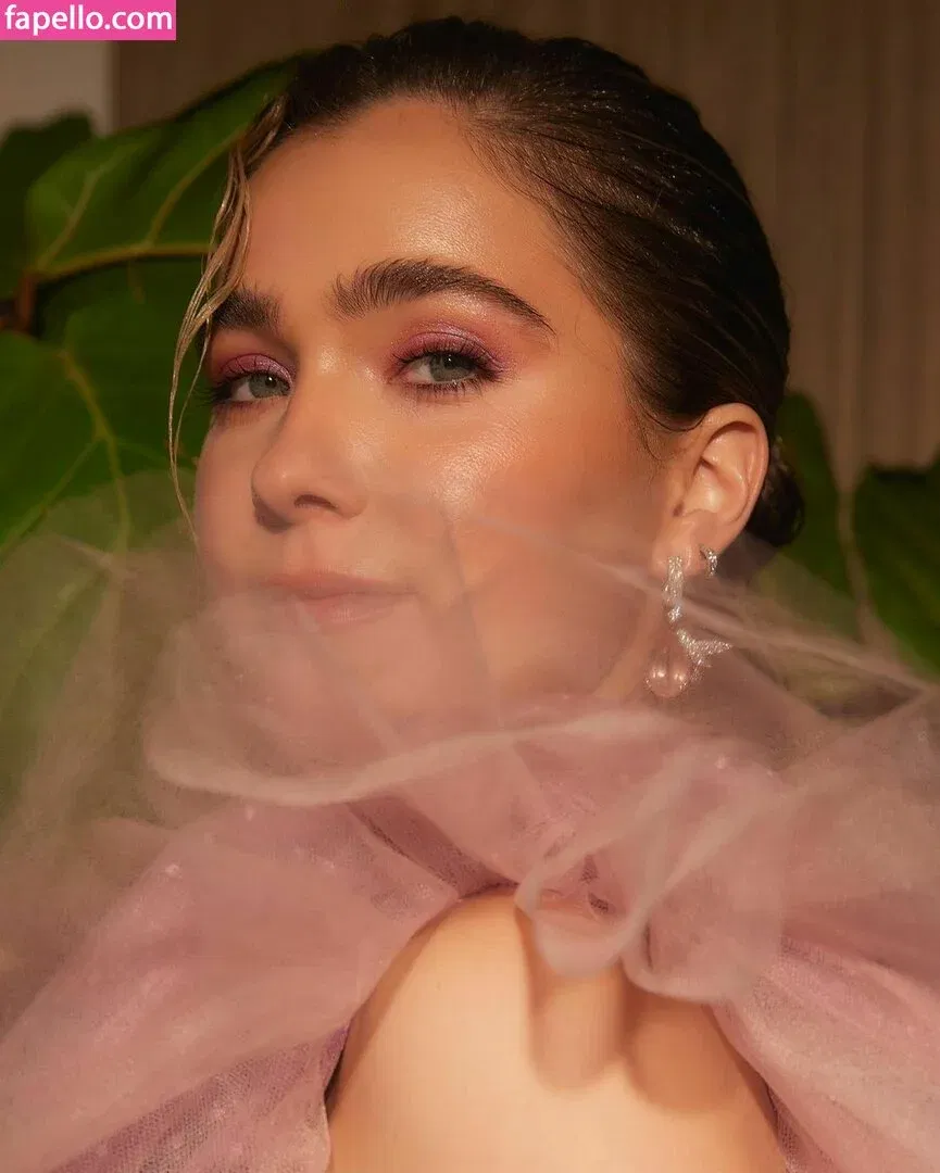 Haley Lu Richardson Onlyfans Photo Gallery 