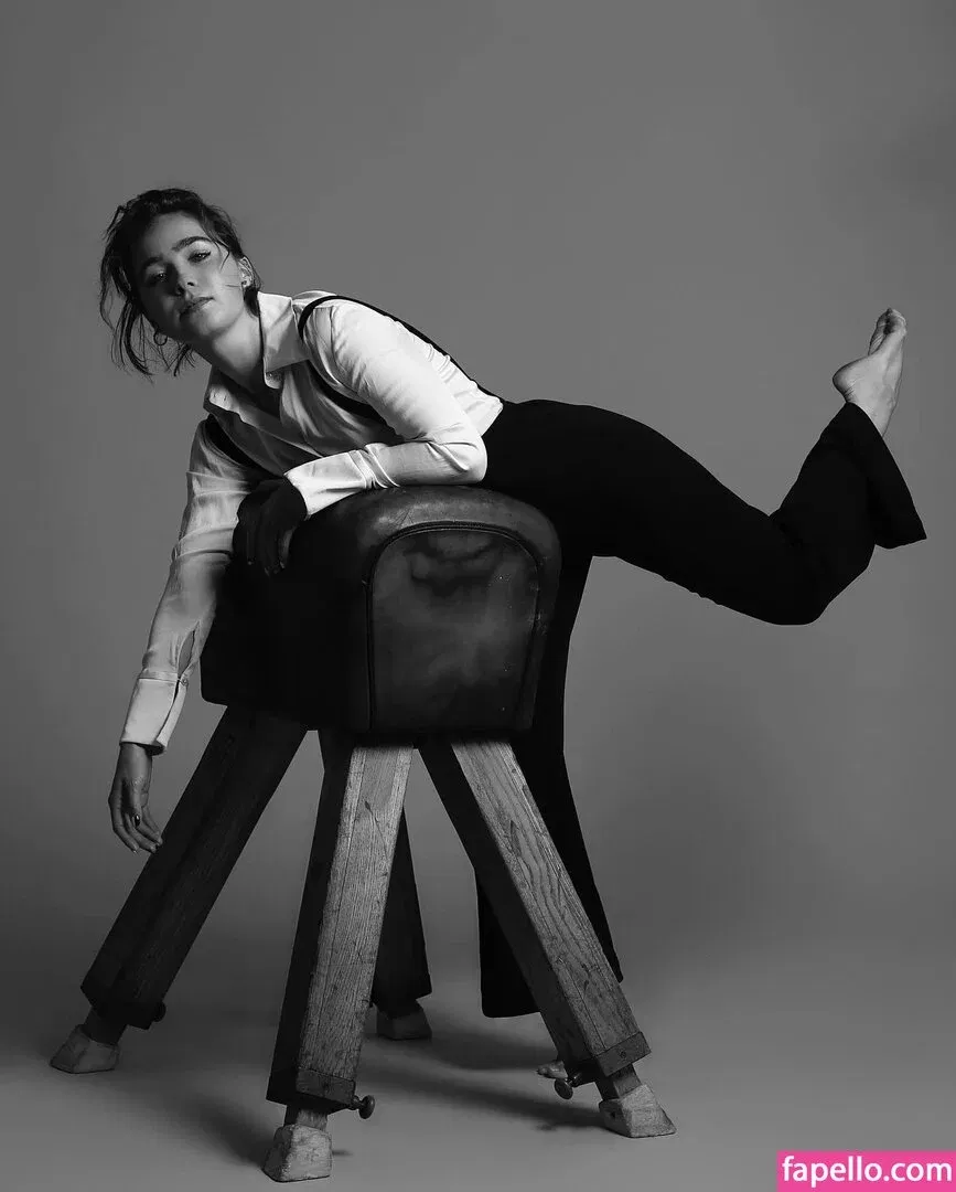 Haley Lu Richardson Onlyfans Photo Gallery 