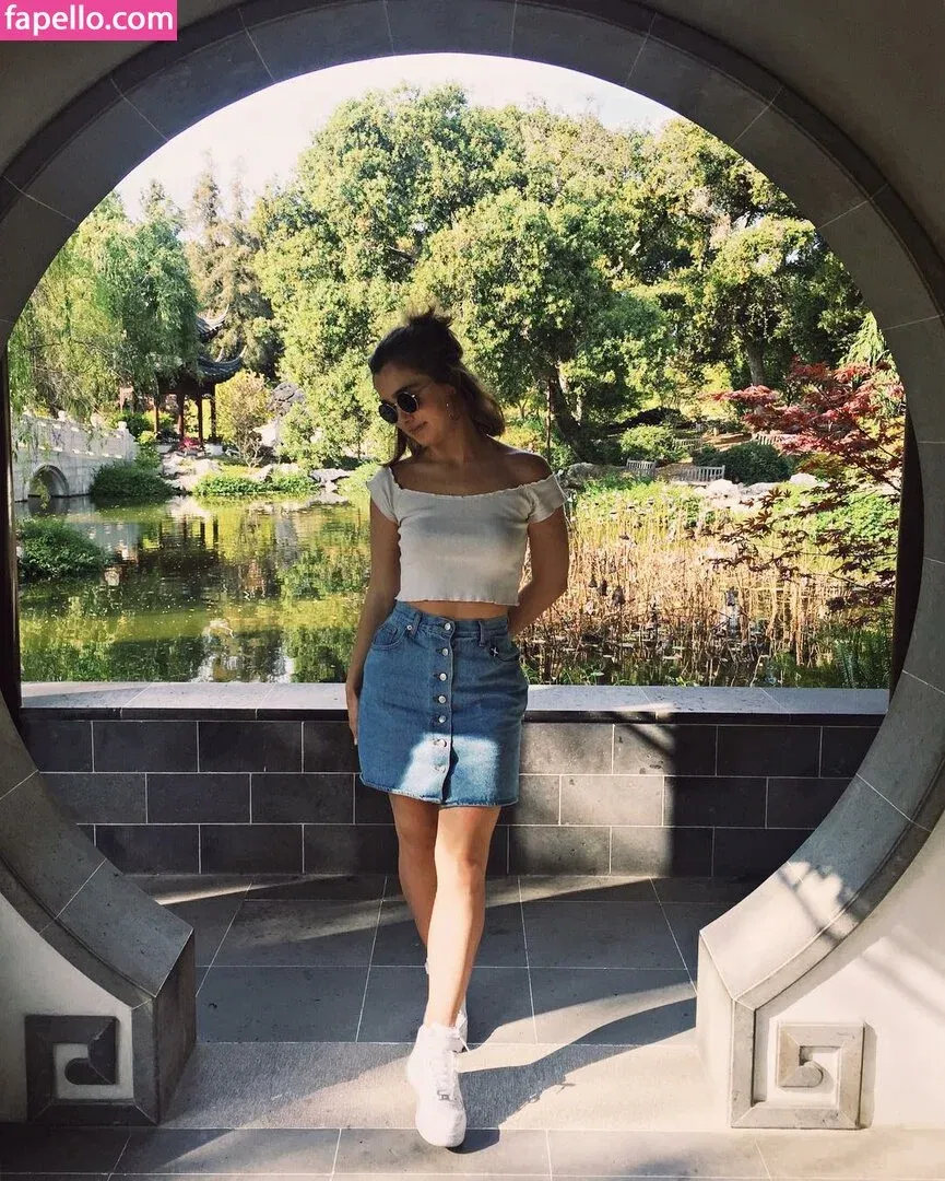 Haley Lu Richardson Onlyfans Photo Gallery 